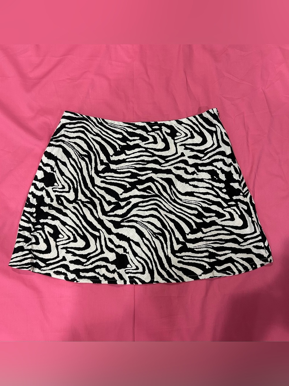 ASOS Design NWOT Black & White Zebra Print A-Line Mini Skirt